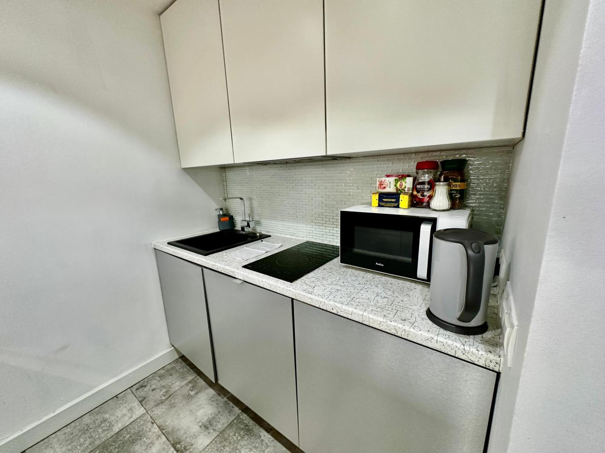 Palace 2 Wifi 600 Mbs 55'Tv Netflix Hbo 2Xmetro Appletv Varşovia Exterior foto